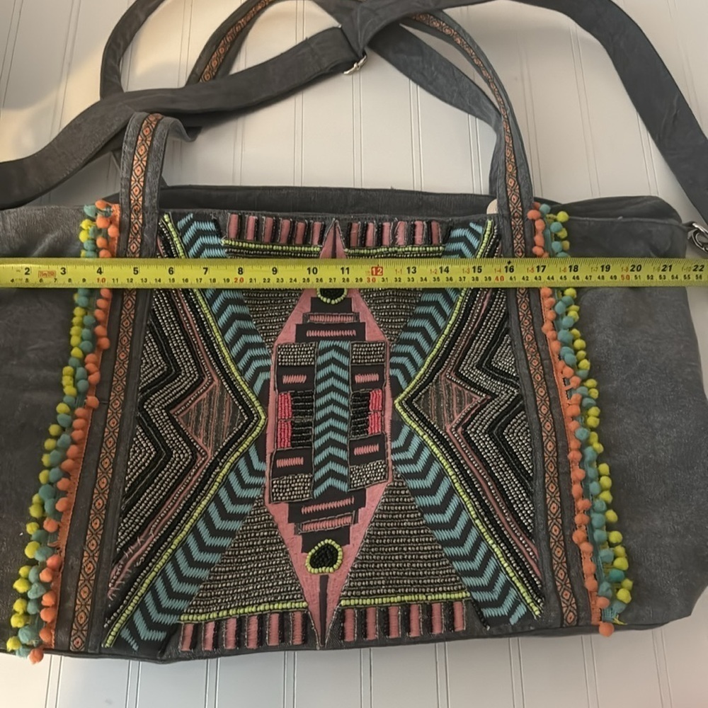 America & Beyond Gray Embroidered Overnight Bag TOT5513B - Picture 11 of 14